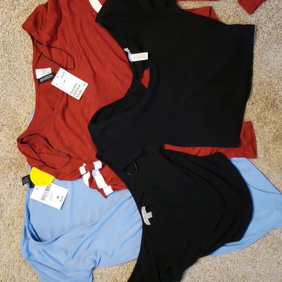 H&M Tops - (3) shirt bundle Medium
